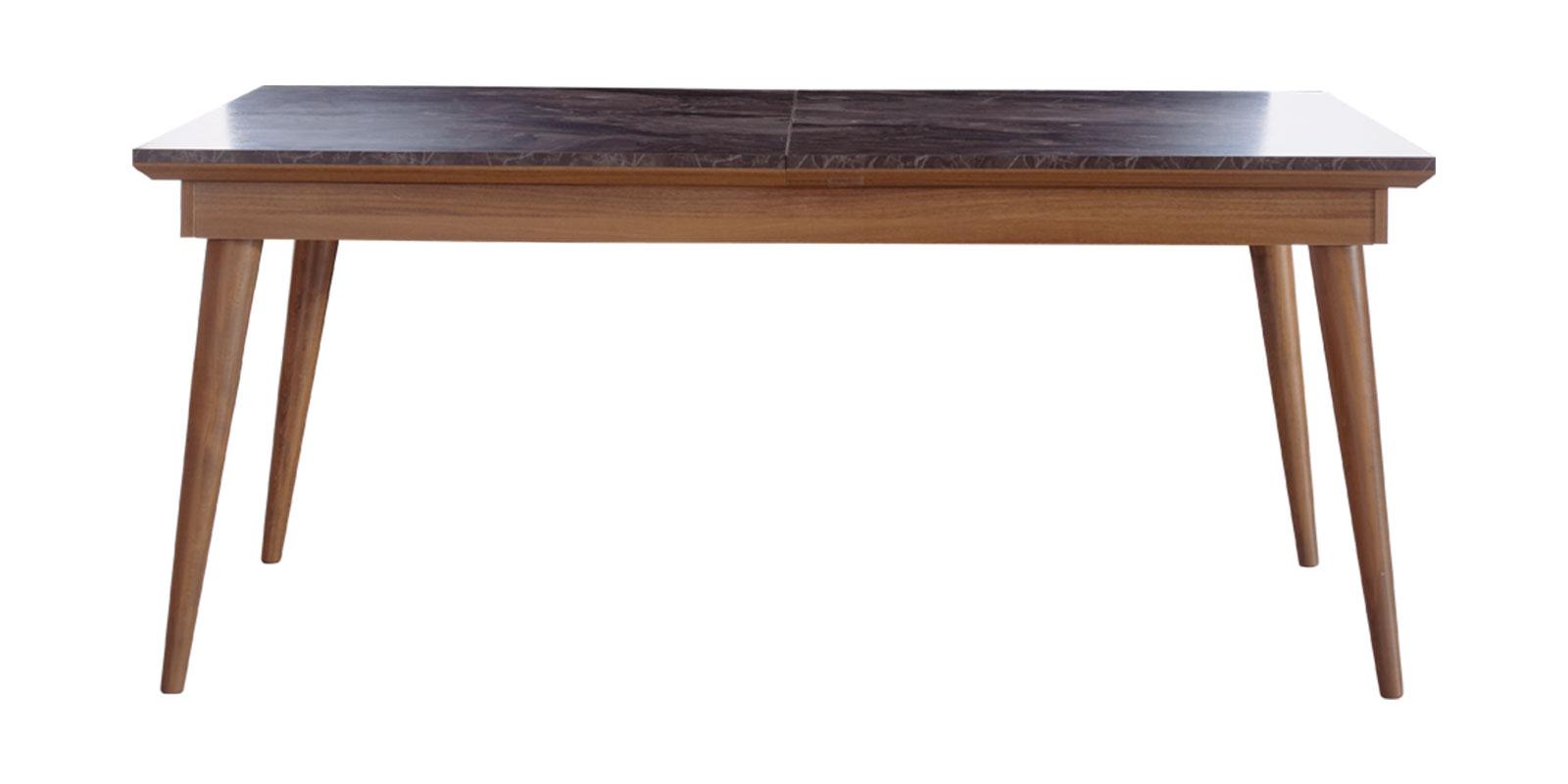 Caruzel uzadılan yemək masası